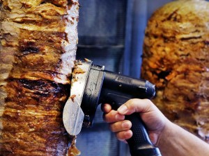 ¿Querías Kebab mixto?, pues toma mixto de carne